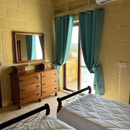 Ta' Ganna Newly Converted Farmhouse With Private Pool *