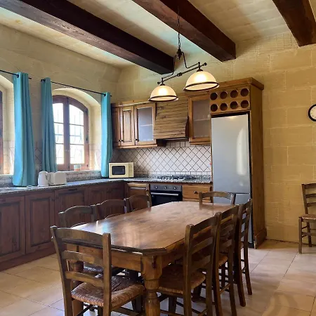 Ta' Ganna Newly Converted Farmhouse With Private Pool *