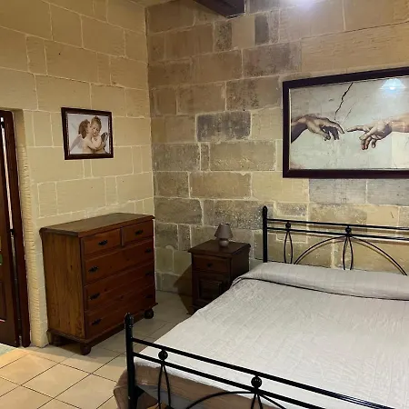 Ta' Ganna Newly Converted Farmhouse With Private Pool *